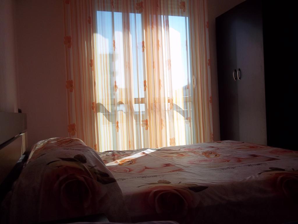 Faik Shehu Apartments Durres Exterior photo